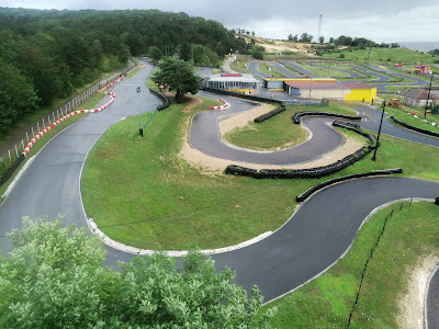 Sens Espaces Karting SARL à Soucy
