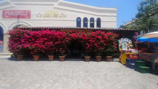 Shopping Mall «Los Angeles Mall», reviews and photos, 201 N Los Angeles St, Los Angeles, CA 90012, USA