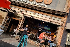 Craft Kitchen & Tap House Wantagh image