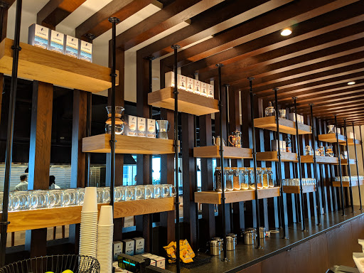 Shopping Mall «The Market and Shops at Comcast Center», reviews and photos, 1701 John F Kennedy Blvd #300, Philadelphia, PA 19103, USA