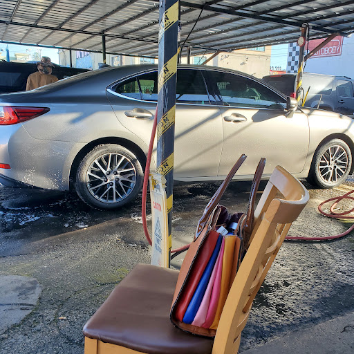 Lucky Auto Detail & Hand Wash