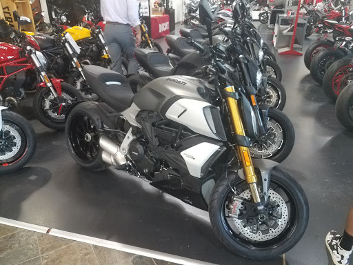 Motorcycle Dealer «Team Mancuso Powersports Southwest», reviews and photos, 7250 Southwest Fwy, Houston, TX 77074, USA
