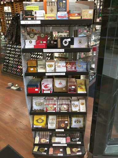 Tobacco Shop «Tobacco Palace Inc», reviews and photos, 219 Park City Center, Lancaster, PA 17601, USA