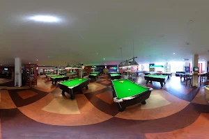 Squires Snooker & Sports Bar image