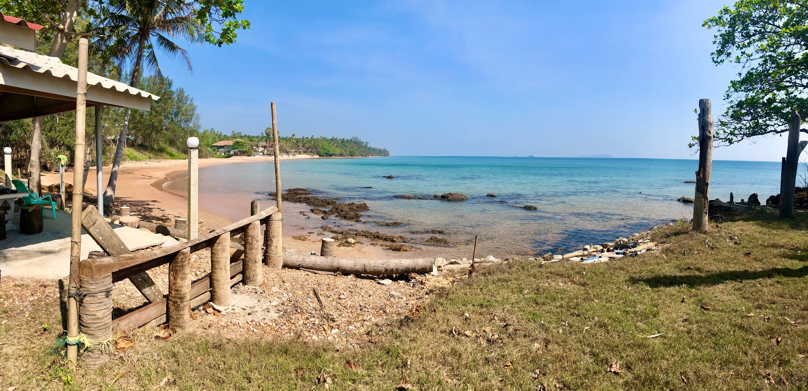 Bansaithong Beach'in fotoğrafı kısmen otel alanı