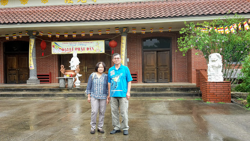 Shopping Mall «Lake Village Shopping MallKitchengaets», reviews and photos, 10601 US-441, Leesburg, FL 34788, USA