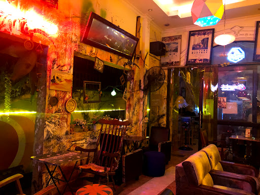 Khoai Ruin Bar