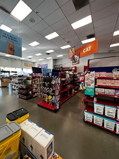 Pet Supply Store «Petco Animal Supplies», reviews and photos, 1917 Douglas Blvd, Roseville, CA 95661, USA