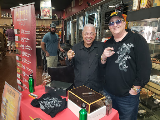 Tobacco Shop «Tobacco Depot», reviews and photos, 169 E Bloomingdale Ave, Brandon, FL 33511, USA