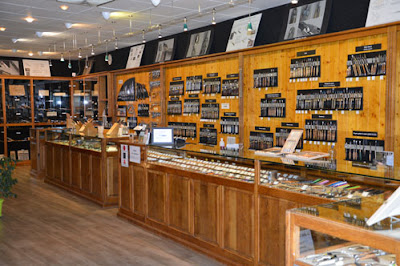 Boutique Atelier Honoré Durand Centre Ville à Laguiole