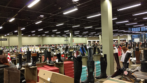 Shoe Store «DSW Designer Shoe Warehouse», reviews and photos, 6644 Loisdale Rd, Springfield, VA 22150, USA