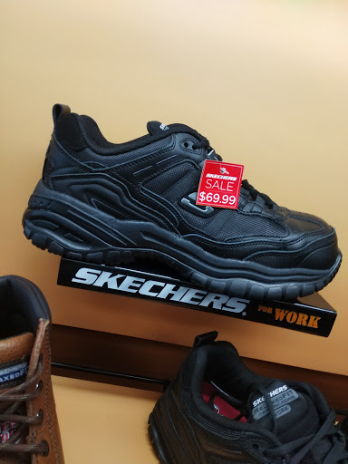 SKECHERS Warehouse Outlet