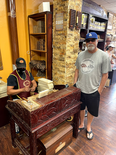 Bus Tour Agency «Miami Double Decker», reviews and photos, 303 Lincoln Rd, Miami Beach, FL 33139, USA