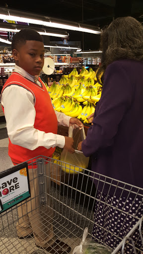 Grocery Store «Kroger», reviews and photos, 350 E Six Forks Rd, Raleigh, NC 27609, USA