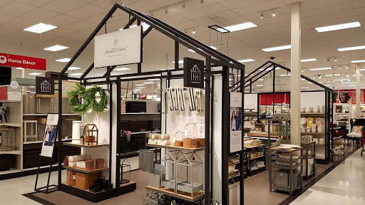 Department Store «Target», reviews and photos, 3101 Jefferson Davis Hwy, Alexandria, VA 22305, USA