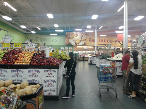 Grocery Store «El Super», reviews and photos, 4421 University Ave, San Diego, CA 92105, USA