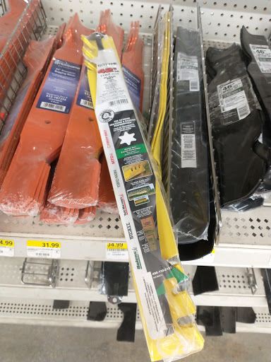 Hardware Store «Harbor Freight Tools», reviews and photos, 2418 Commercial Way, Spring Hill, FL 34606, USA