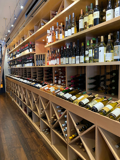 Wine Store «Half Moon Bay Wine & Cheese», reviews and photos, 421 Main St, Half Moon Bay, CA 94019, USA