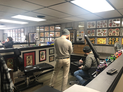 Up In Arms Tattoos and Piercings, 539 Carnot Rd, Moon, PA 15108, USA, 