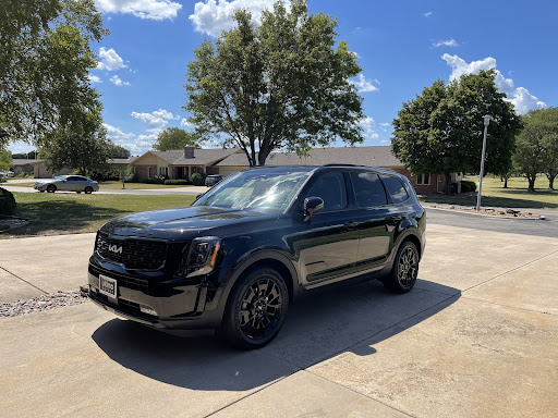 Car Dealer «Ultimo Motors», reviews and photos, 4575 Weaver Pkwy, Warrenville, IL 60555, USA