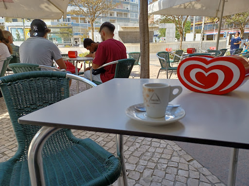Pastelaria Alecrim no Almada, Setúbal