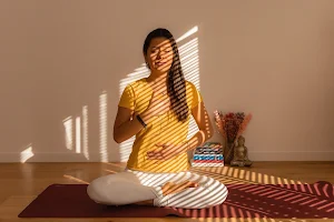 Enna Om Yoga & Experte Bien-Être image
