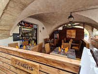 Atmosphère du Pizzeria LOU JAS à Roquebrune-sur-Argens - n°1