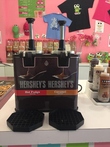 Frozen Yogurt Shop «sweetFrog», reviews and photos, 34 Shunpike Rd #28, Cromwell, CT 06416, USA