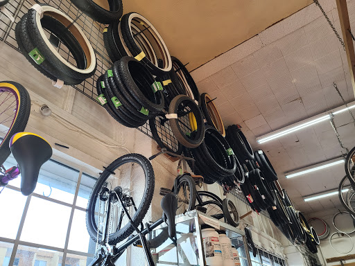 Bicycle Store «The Bike Palace», reviews and photos, 1600 S Pacific Ave # B, San Pedro, CA 90731, USA