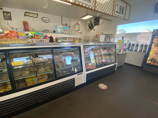 Supermarket «Colombi Market And Deli», reviews and photos, 647 E Oak St, Fort Bragg, CA 95437, USA