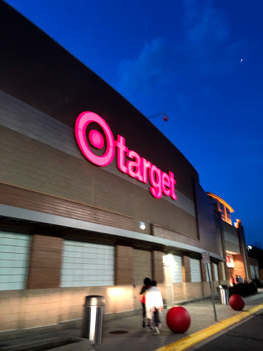 Department Store «Target», reviews and photos, 12197 Sunset Hills Rd, Reston, VA 20190, USA