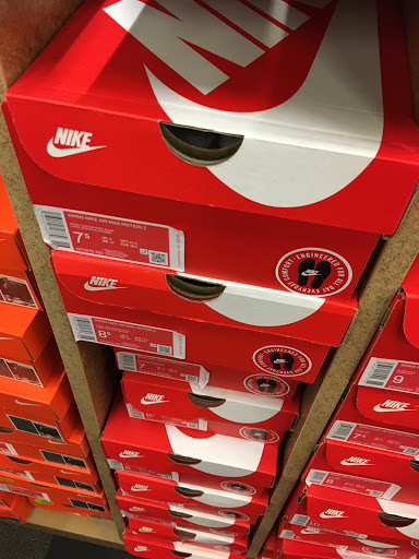 Shoe Store «DSW Designer Shoe Warehouse», reviews and photos, 7616 Farm to Market 1960 Rd W, Houston, TX 77069, USA