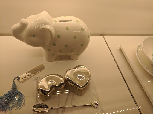 Jewelry Store «Tiffany & Co.», reviews and photos, 730 N Michigan Ave, Chicago, IL 60611, USA