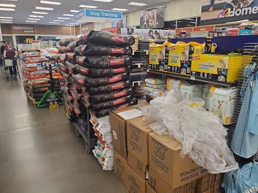 Pet Supply Store «Petco Animal Supplies», reviews and photos, 18200 NW Evergreen Pkwy, Beaverton, OR 97006, USA