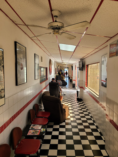 Car Wash «Klassic Car Wash & Detail Center», reviews and photos, 1801 Long Beach Blvd, Long Beach, CA 90806, USA