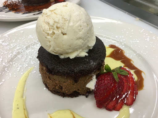 Irish Pub «The Bull & Thistle Pub», reviews and photos, 102 S Main St, Gainesboro, TN 38562, USA