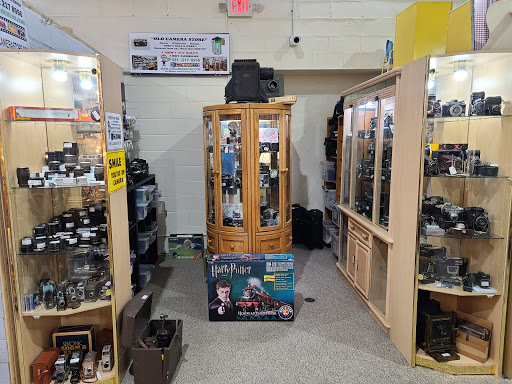 Camera Store «Old Camera Store», reviews and photos, 95 Geneva Dr, Oviedo, FL 32765, USA
