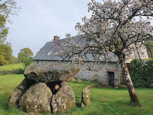 attractions Dolmen de la Loge aux Sarrazins Vire-Normandie