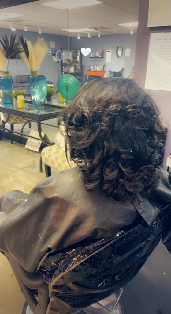 Headlines Hair Salon 72364