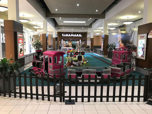 Shopping Mall «Monroeville Mall», reviews and photos, 200 Mall Cir Dr, Monroeville, PA 15146, USA