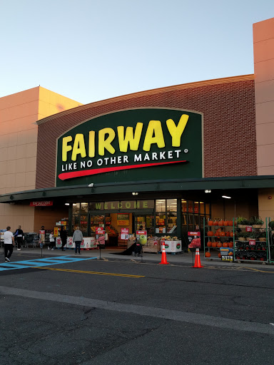 Fairway Market, 1258 Corporate Dr, Westbury, NY 11590, USA, 