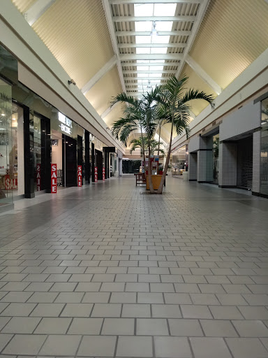 Shopping Mall «North Shore Square Mall», reviews and photos, 150 Northshore Blvd, Slidell, LA 70460, USA