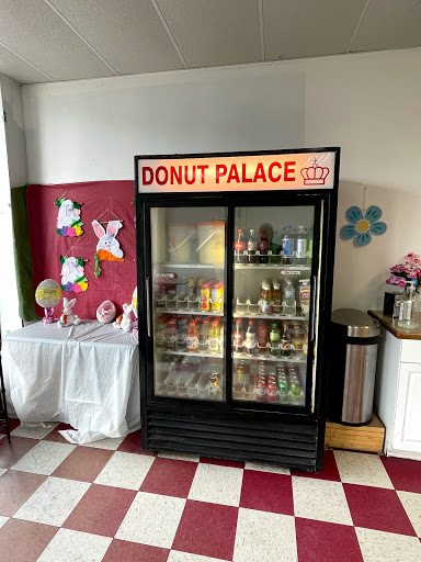 Donut Shop «Donut Palace», reviews and photos, 2697 Recker Hwy, Winter Haven, FL 33880, USA