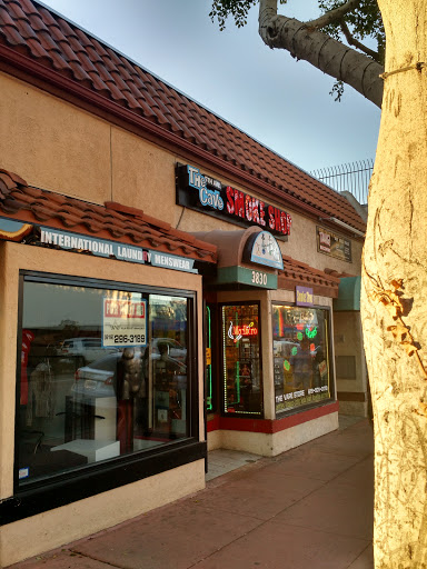 The Cave 5th Ave Smoke Shop, 3830 Fifth Ave, San Diego, CA 92103, USA, 