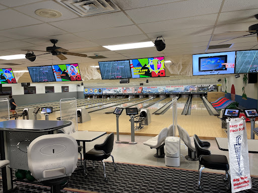 Bowling Alley «MacDill Lanes Bowling Center», reviews and photos, 8216 Hangar Loop Dr, Tampa, FL 33621, USA