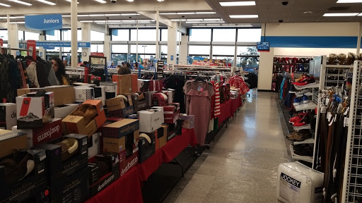 Clothing Store «Ross Dress for Less», reviews and photos, 640 Concar Dr, San Mateo, CA 94402, USA