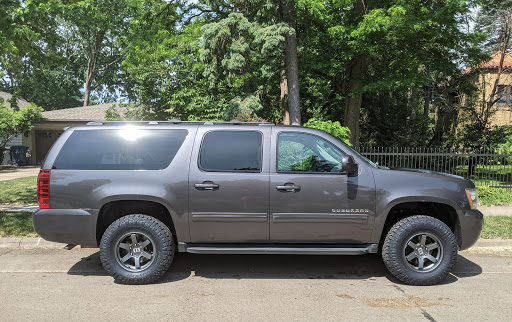 Tire Shop «Discount Tire Store - Bloomington, MN», reviews and photos, 8431 Lyndale Ave S, Bloomington, MN 55420, USA