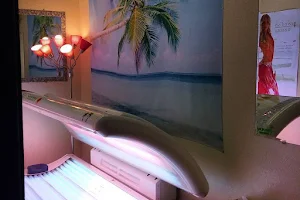 Sun Seekers Crescent City Tanning Salon - Fresh Juices - Smoothies - Hawaiian Shave Ice image