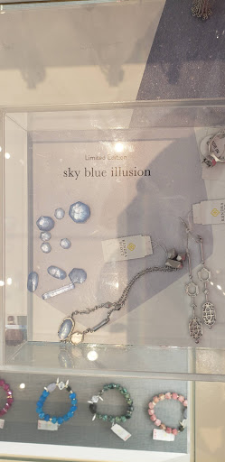Jewelry Store «Kendra Scott», reviews and photos, 310 E Basse Rd #101, San Antonio, TX 78209, USA