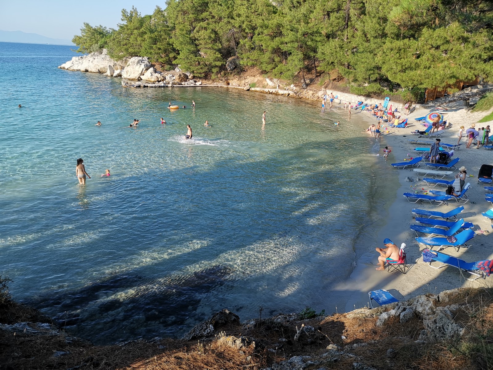 Zdjęcie Glifoneri beach z poziomem czystości wysoki